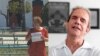 Combinación de fotos obtenidas de las redes sociales: la profesora Alina Bárbara López en su protesta del 6 de abril y el escritor Jorge Fernández Era.