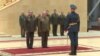 López Miera fue recibido con una guardia de honor, en el edificio de la Calle Arbat, sede de las FFAA. (Captura de video/Moskvichmag.ru)