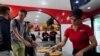 Una pizzería privada en La Habana. (REUTERS/Alexandre Meneghini)