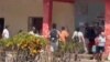 Violenta pelea en una cola para comprar salchichas, en la Isla de la Juventud. (Captura de video/Twitter @rolydamaso)