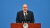 El primer ministro cubano Manuel Marrero habla durante la VI Exposición Internacional de Importaciones de China (CIIE), en Shanghai. (Hector Retamal/AFP)