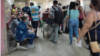 Pacientes en el cuerpo de guardia del Hospital Universitario General Calixto García. La Habana. (Amanecer Habanero - ICLEP)