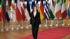 Primera Ministra de Finlandia Sanna Marin arriba a reunión de emergencia de la Unión Europea con motivo de la invasión rusa a Ucrania