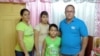 Ramón Rigal y Ayda Expósito, pastores cristianos que intentaron educar a sus dos hijos en casa y fueron condenados a penas de cárcel..
