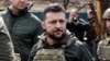 El presidente de Ucrania, Volodimir Zelenskyy en la ciudad de Bucha.