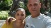 Jorge Bello Domínguez junto a su esposa, Yuleydis López González. (Foto: Facebook)