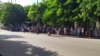Una parada de la ruta 400 en La Habana, según escribe en su cuenta de Twitter Sandra Madiedo Ruiz y atribuye la foto a Rafael Martínez.