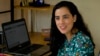 La periodista cubana Mónica Baró, ganadora del Premio Gabo en 2017. (Yamil Lage/AFP)