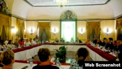 Fiscales de EEUU y Cuba reunidos en La Habana.