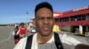 El pastor Alain Toledano en el Aeropuerto Internacional Antonio Maceo, en Santiago de Cuba.