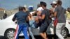 El científico cubano y activista gay Ariel Ruiz Urquiola detenido durante la marcha LGBTI el 11 de mayo de 2019.
