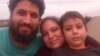 El pastor Yarian Sierra junto a su esposa Claudia Salazar y su pequeño hijo. (Foto: Facebook Yarian Sierra)