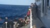 Imagen de una operación de la Guardia Costera de EEUU rescatando a balseros cubanos.