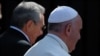 El Papa Francisco junto a Raúl Castro, en La Habana el 12 febrero de 2016.