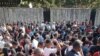 Cubanos protestan frente a embajada de Costa Rica en La Habana. (Foto Yoan Díaz: Facebook)