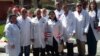 Médicos cubanos en Bolivia. (Archivo)
