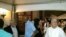Disidentes cubanos en una fiesta por el 4 de julio convocada por los diplomáticos estadounidenses.