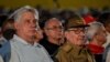 El exgobernante Raúl Castro junto al presidente del Consejo de Estado y Ministros, Miguel Diaz-Canel.