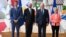 De izq. a der. Pedro Sánchez, Charles Michel, Díaz-Canel y la presidenta de la Comisión Ursula von der Leyen en la cumbre UE-CELAC, en Bruselas, Bélgica el 17 de julio de 2023. (Photo by Emmanuel DUNAND / AFP)
